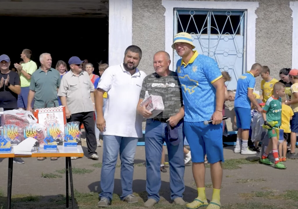 На Миколаївщині відбувся благодійний футбольний турнір «Кубок єдності»